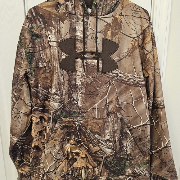 Under Armour Hoodie - Picture 1 of 3